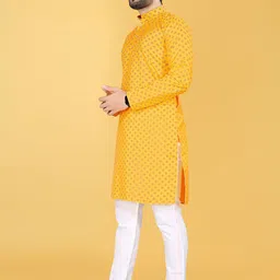 FRELURO Ethnic Motifs Printed Relaxed Fit Mandarin Collar Kurta image 2