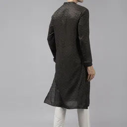 See Designs Men Olive Green Thread Work Handloom Kurta image 2