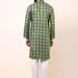 Satwaa Men Geometric Printed Thread Work Kurta image 2