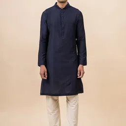 Tasva Men Navy Blue Solid Long Sleeves Kurta image 2