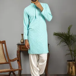 Jompers Men Chikankari Kurta image 4
