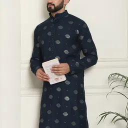 SOJANYA Geometric Embellished Sequinned Mandarin Collar Cotton Silk Straight Kurta image 3