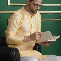 Anouk Mandarin Collar Regular Kurta With Pyjamas image 2