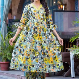 Aujjessa Floral Printed V-Neck Bell Sleeves Pure Cotton Maternity Kurta with Trousers-image-60