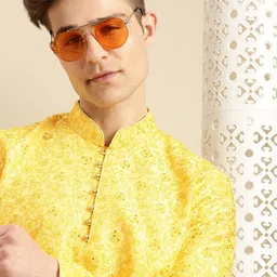 Here&Now X Sanwara Men Yellow & Beige Floral Embroidered Kurta with Pyjamas-picture-22