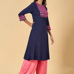 YU by Pantaloons Yoke Design Round Neck Mirror Work Straight Kurta image 3