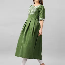 Kinjo Geometric Yoke Design Thread Work Pleated Pure Cotton Kurta image 3