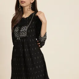 KALINI Geometric Printed Kurti image 3