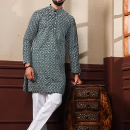 koshin Men Embroidered Khadi Silk Straight Kurta image 3