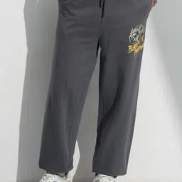 highlander Men Relaxed Grey Pure Cotton Trousers-picture-16