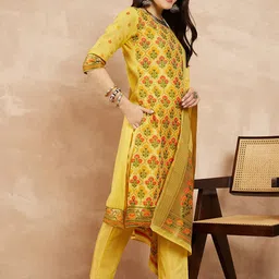 SERONA FABRICS Ethnic Motifs Printed Jacquard Kurta With Trousers & Dupatta image 5