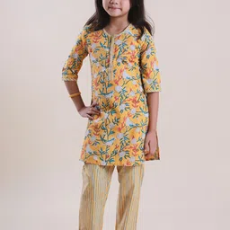 Sangria Girls Yellow Floral Printed Pure Cotton Straight Kurta With Trouser image 1