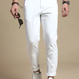 The Roadster Lifestyle Co. Men White Relaxed Slim-Fit Mid-Rise Chinos-image-78