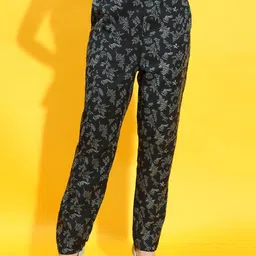 Oxolloxo Women Floral Printed Smart Straight Fit Easy Wash Trousers-image-63