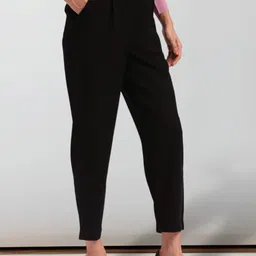 FITHUB Women Tapered Fit High-Rise Cotton Cropped Trouser image 2