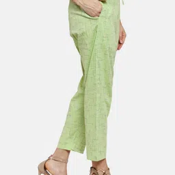 Aarsha Women Floral Printed Relaxed Straight Leg Trousers image 2