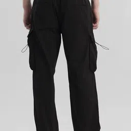 Snitch Men Black Relaxed Loose Fit Mid-Rise Cargos Trousers image 3