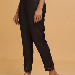 folk song W The Folksong Collection - Women Black Solid Slim Pants image 3