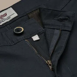 The Roadster Lifestyle Co. Men Grey Relaxed Slim-Fit Mid-Rise Chinos image 5