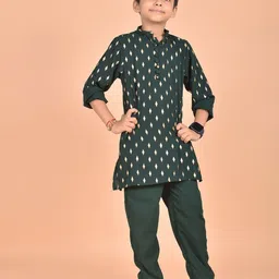 BAESD Boys Ethnic Motif Printed Mandarin Collar Long Sleeves Kurta with Trousers image 4