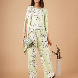 Unique Designers Girls Floral Printed Flared Sleeves Top with Trousers image 3