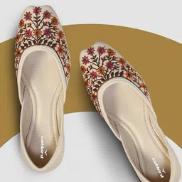 catbird Handmade Embroidery Punjabi Ethnic Jutis Stylish Comfortable Mojari Jutis For Women-picture-21