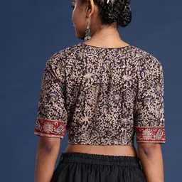 Taavi Kalamkari Hand Block Printed Cotton Non Padded Saree Blouse image 3