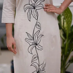 elepants Women Khadi Cotton Kurti Pyjama Set image 4