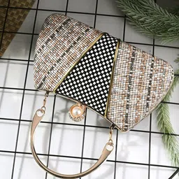 Toobacraft Embellished Box Clutch-picture-29