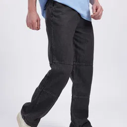 Men Straight Fit Mid Rise Black Jeans-image-39