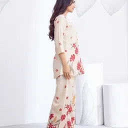 p three pluse Women Cotton Blend Kurta Palazzo Set image 3