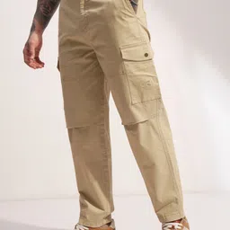 highlander Men Cargos image 4