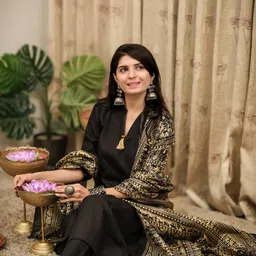 youthnic Women Cotton Blend Kurta Pant Set image 2