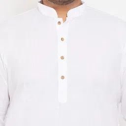 vastramay plus Men Solid Cotton Linen Straight Kurta image 4