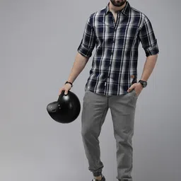 roadster Men Jogger Fit Mid Rise Grey Jeans image 4