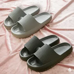 dee rook Men Slippers image 1