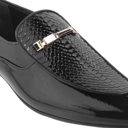 metro Loafers For Men image 5