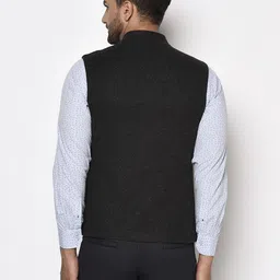 mettle Solid Men Waistcoat image 5