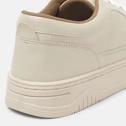 roadster Sneakers For Women image 4