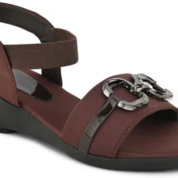 froh feet Women Wedges Sandal image 5