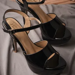 jm looks Women Heels Sandal image 3