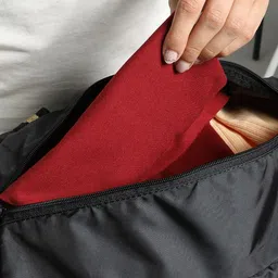 puma Women Black Messenger Bag image 5