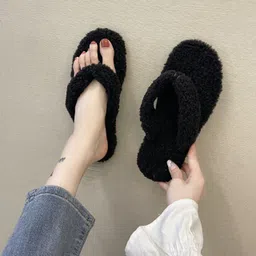 wolvesden Women Slippers image 3