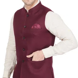 wagreoutfit Solid Men Waistcoat image 4