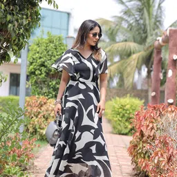 houseofcommon Women Maxi Green, Black Knee Length Dress-picture-31