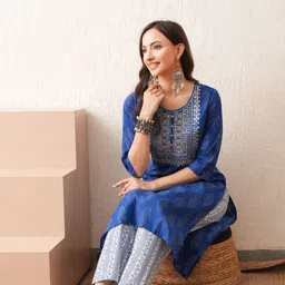 Women Embroidered Pure Cotton Straight Kurta-image-2