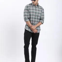 indian terrain Men Slim Fit Checkered Casual Shirt image 4