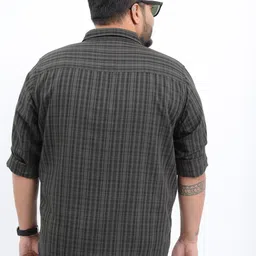 highlander Plus Size Men Regular Fit Checkered Cut Away Collar Casual Shirt image 2