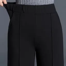 swizz Women Relaxed Black Lycra Blend Trousers image 2