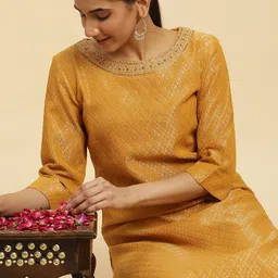 Women Solid Cotton Blend Straight Kurta image 1